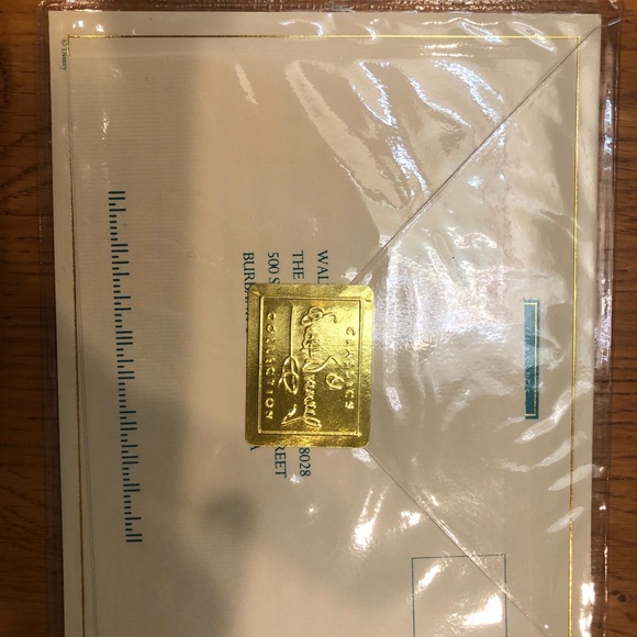 Bookish Beauty Belle Collectible - Picture 6 of 9